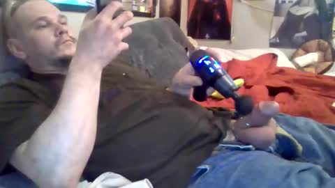 thunder8u42 online show from March 10, 10:15 pm