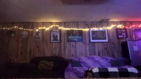 Snapshot of thunderbird2696 chatting on January 15, 5:49 pm thunderbird2696 online show from January 15, 5:49 pm