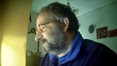 Snapshot of thunderflash73 chatting on February 18, 3:32 pm Little Wolf online show from February 18, 3:32 pm