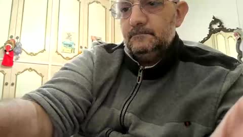 Snapshot of thunderflash73 chatting on October 30, 1:45 pm Little Wolf online show from October 30, 1:45 pm