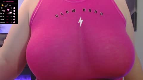 Tia Bella online show from March 6, 1:27 am