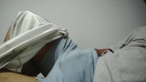 tiago2588 online show from February 12, 11:41 pm