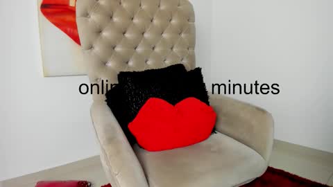 Snapshot of tiago_hannah chatting on March 26, 8:42 am carolina online show from March 26, 8:42 am