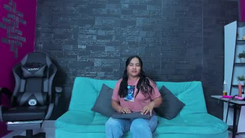 Snapshot of tiana_glow29 chatting on June 1, 12:07 pm Tiana online show from June 1, 12:07 pm