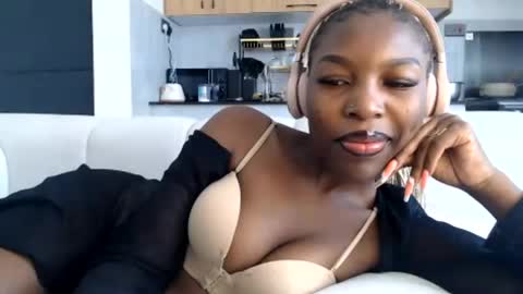 Snapshot of tiana_kay chatting on July 29, 8:56 am tiana_kay online show from July 29, 8:56 am