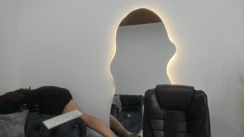 Snapshot of tiana_rosse_ chatting on May 28, 12:02 pm tiana_rosse_ online show from May 28, 12:02 pm