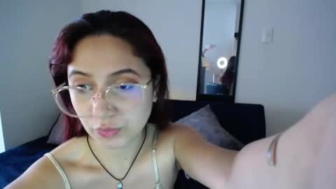 Snapshot of tiana_sweett chatting on May 28, 11:51 am tiana online show from May 28, 11:51 am