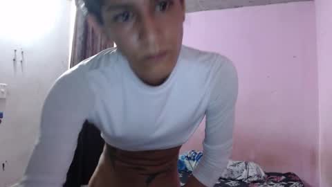 Snapshot of tianiiss_sweet chatting on November 19, 12:05 pm Tiana online show from November 19, 12:05 pm