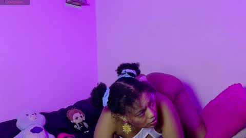 Mel online show from May 3, 1:22 am