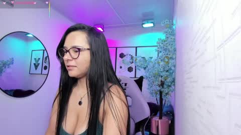Tiara  online show from May 2, 3:22 am