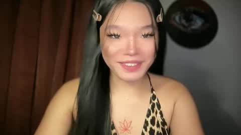 Ms. Tiara online show from May 2, 12:37 am