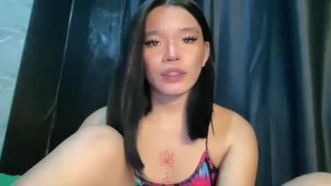 Snapshot of tiaragodhere chatting on May 24, 1:43 am Ms. Tiara online show from May 24, 1:43 am