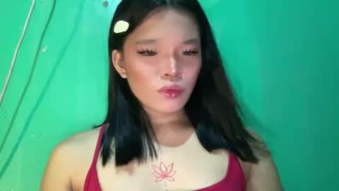 Snapshot of tiaragodhere chatting on May 24, 11:43 pm Ms. Tiara online show from May 24, 11:43 pm