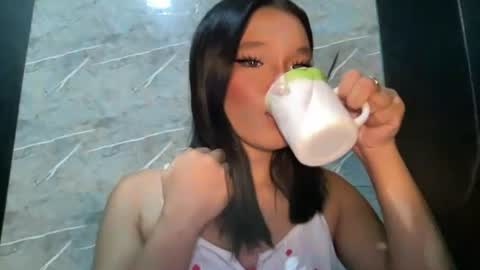 Snapshot of tiaragodhere chatting on May 31, 10:22 am Ms. Tiara online show from May 31, 10:22 am