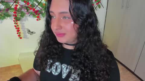 tich___ online show from May 31, 6:09 pm