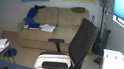 JustMe online show from December 5, 12:30 am