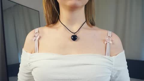 Lily online show from March 14, 8:42 am