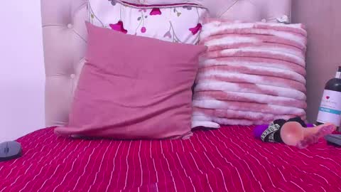    online show from December 9, 7:50 pm