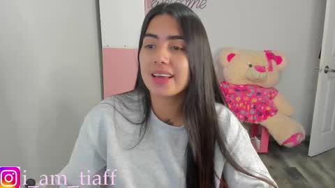 Snapshot of tifany_tay2 chatting on October 1, 4:29 am hey am julietha online show from October 1, 4:29 am