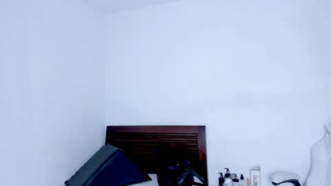 tifanymonroehot online show from November 4, 11:20 am