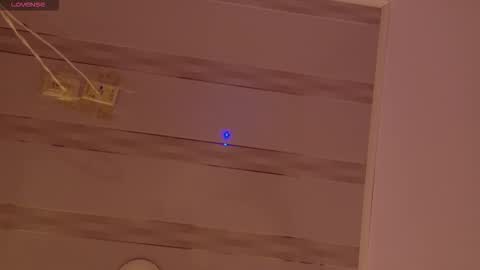 Snapshot of tifanywolf_ chatting on December 16, 2:38 am Tifanny online show from December 16, 2:38 am