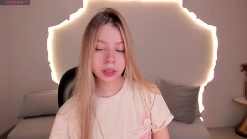 Tiffanny Sins online show from July 25, 7:11 pm
