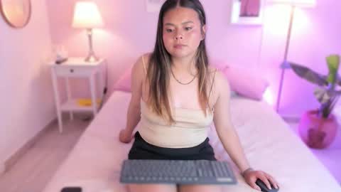 Tiffany online show from November 19, 4:12 am