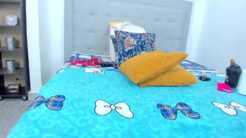 Snapshot of tiffany_hot19_ chatting on December 30, 10:34 pm tiffany online show from December 30, 10:34 pm