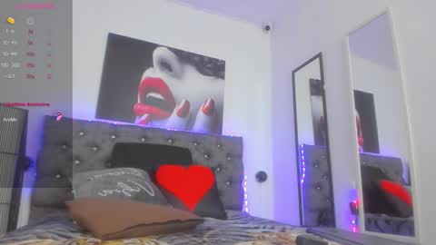 Snapshot of tiffany_hot19_ chatting on October 12, 11:04 pm tiffany online show from October 12, 11:04 pm