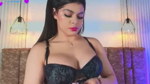 tiffany_johnson111 online show from June 12, 7:24 pm