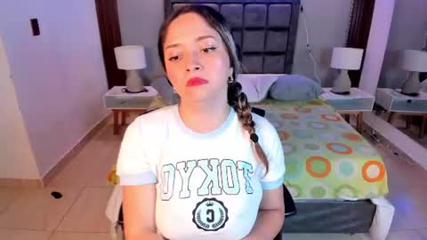 tiffanyhoustton online show from July 31, 11:31 am