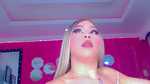 tiffanymackensyy69 online show from November 8, 1:50 am