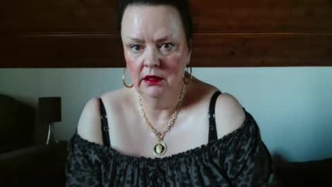 TiffanyMature online show from November 7, 8:58 am