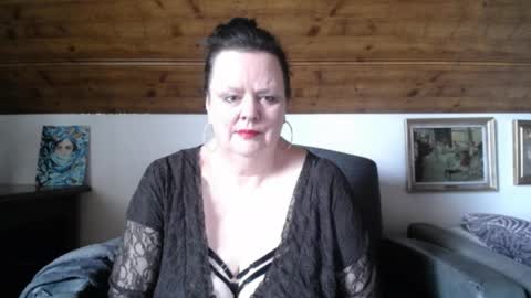 TiffanyMature online show from April 24, 9:12 am
