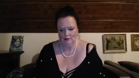 TiffanyMature online show from April 24, 9:39 pm