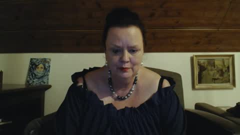 TiffanyMature online show from April 30, 8:15 pm