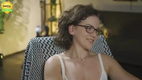tiffanyriox online show from July 31, 1:49 am