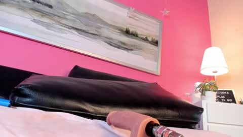 Stefany Suarez online show from February 2, 1:34 am