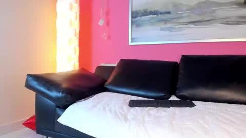 Stefany Suarez online show from February 11, 2:24 pm