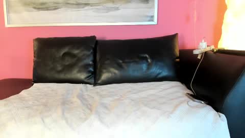 Stefany Suarez online show from October 4, 7:12 pm