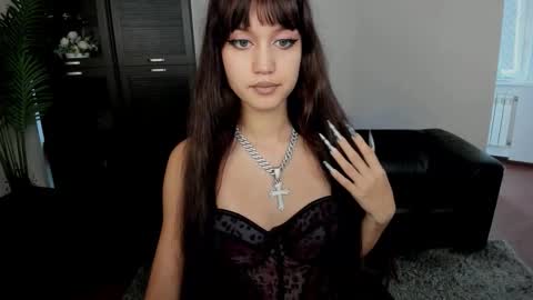 Snapshot of tiffanyyoun chatting on September 23, 10:29 am tiffanyyoun online show from September 23, 10:29 am