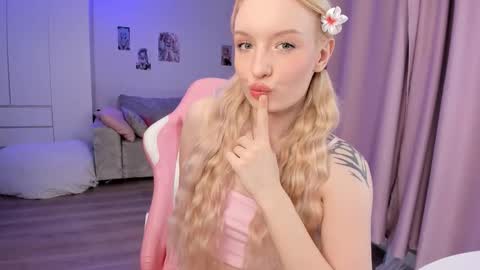 Tiffany online show from February 7, 3:21 am