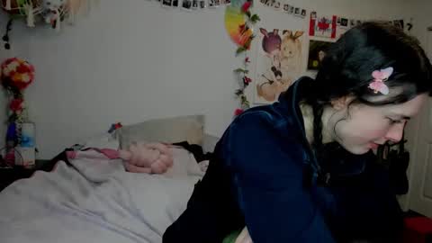 Snapshot of tiggerrosey chatting on January 2, 3:48 am All my Links online show from January 2, 3:48 am