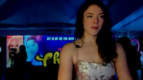 Snapshot of tiggerrosey chatting on February 1, 2:37 am All my Links online show from February 1, 2:37 am