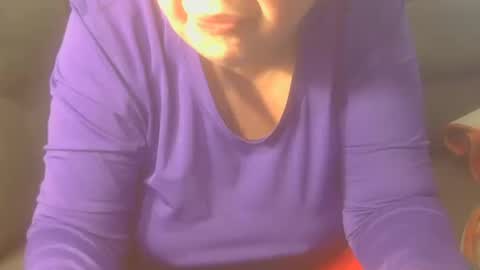 Snapshot of tight_kitty55 chatting on October 20, 7:03 pm tight Kitty55 online show from October 20, 7:03 pm