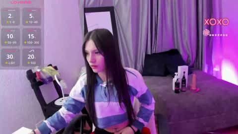 Snapshot of tiinajonus_ chatting on June 12, 4:44 am tiinajonus_ online show from June 12, 4:44 am