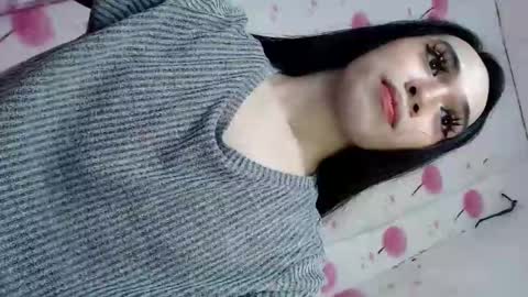 Snapshot of tijanafox chatting on December 9, 7:06 am Tijana online show from December 9, 7:06 am