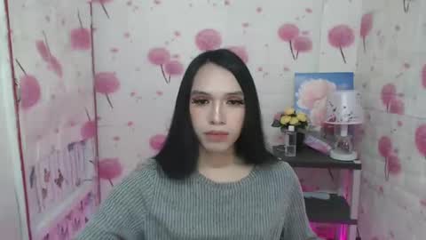 Snapshot of tijanafox chatting on December 19, 7:18 am Tijana online show from December 19, 7:18 am