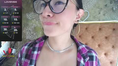 TILA TEQUILA online show from February 8, 3:21 pm