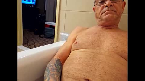 Snapshot of tim1964ish chatting on December 4, 7:39 am tim1964ish online show from December 4, 7:39 am